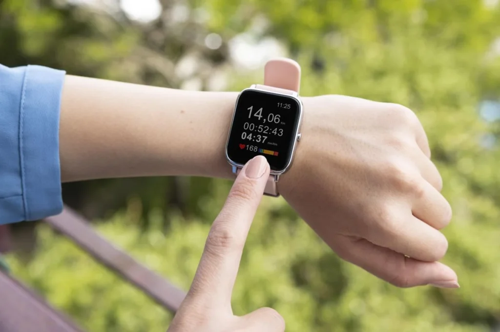 Best Smartwatches Under $50 - Gadgetswish